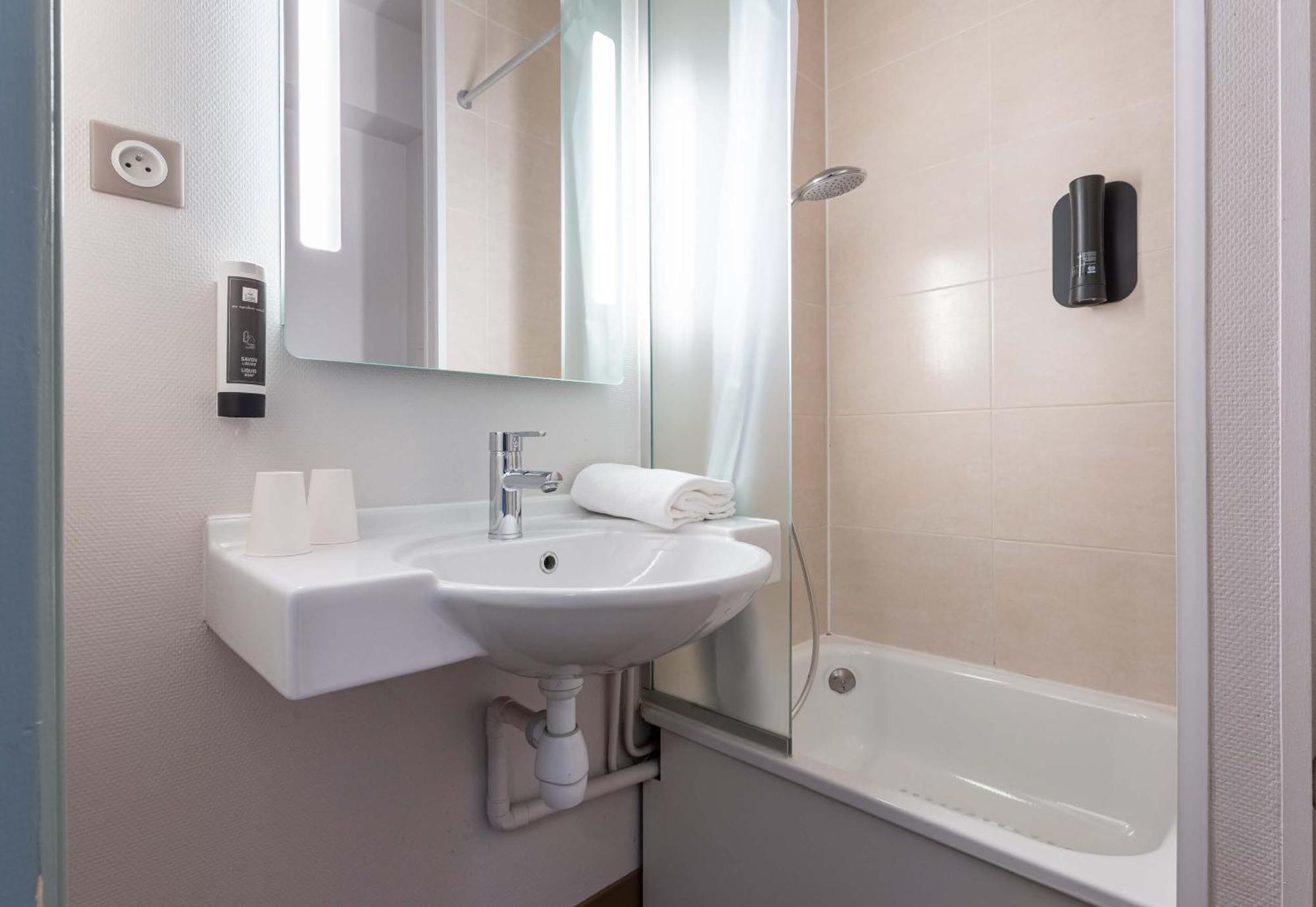 B&B Hotel Bourges 2 Екстер'єр фото